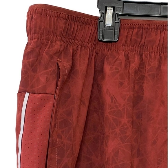 DSG stride Run shorts 2 XL - Picture 3 of 7